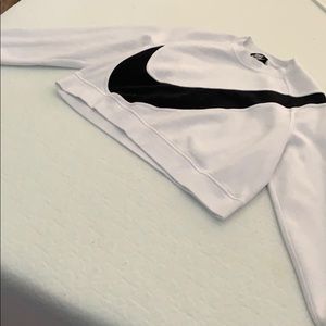 Long sleeve Nike crop top